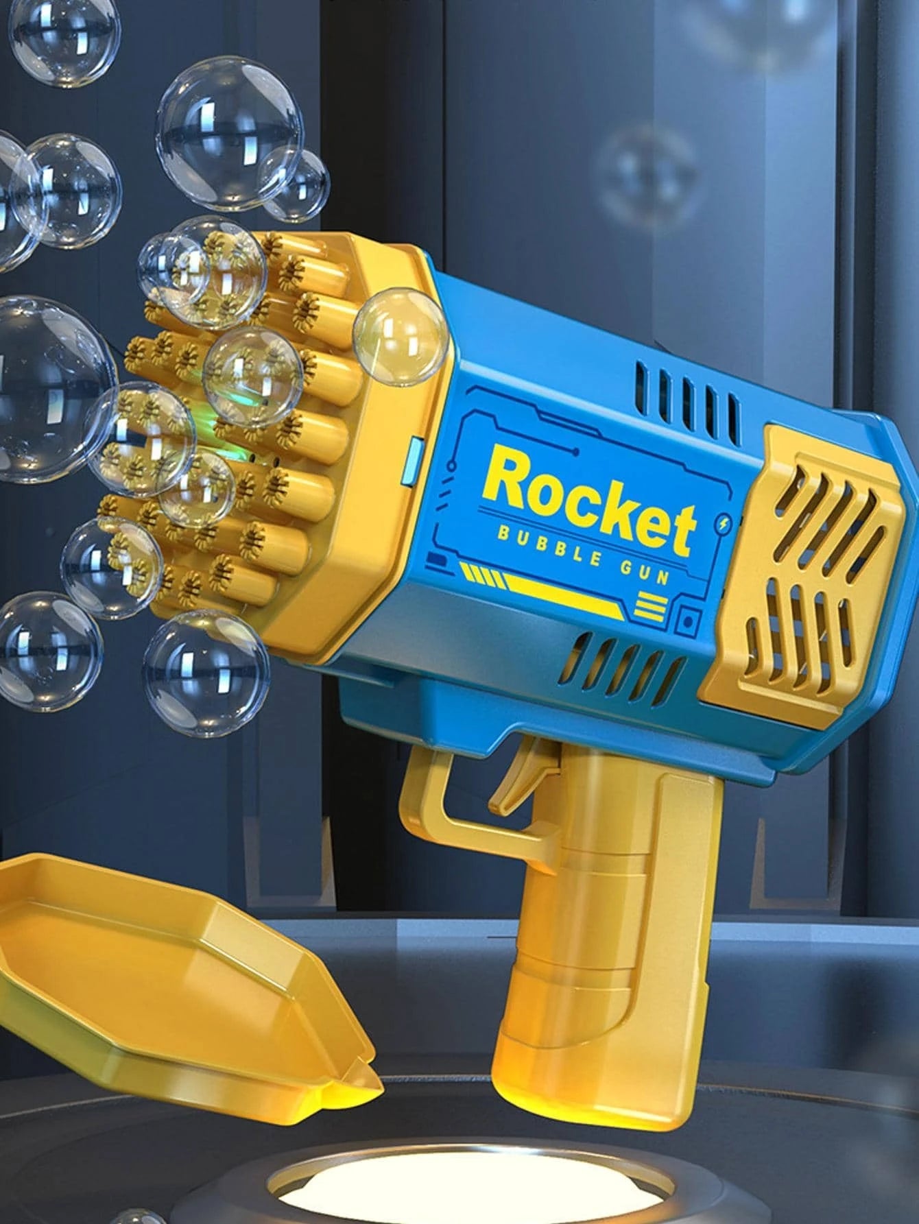 SUPER FUN BUBBLE GUN, you can shoot hundreds of bubbles having a blast why bother blowing bubbles one by one